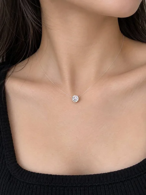 گردنبند نامرئی